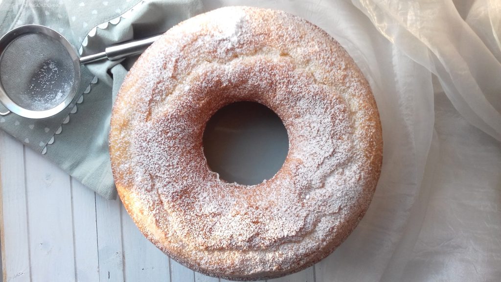 Ciambellone Alto E Sofficissimo Allo Yogurt - Mangioridoamo